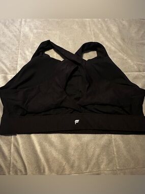 Fabletics Black Cross-Back Sports Bra